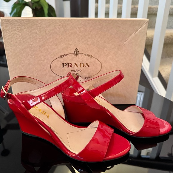 Prada Vernice Rosso Red Patent Leather Wedge Sandal Size 36 ½ - Picture 1 of 9